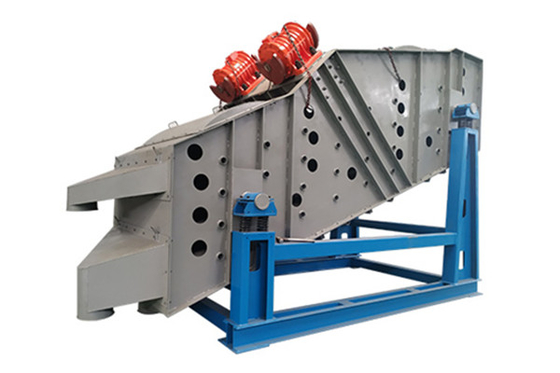Alte prestazioni 1800*5000mm 4 Deck Mogensen Lineare Retangolare Vibrating Screen Per Materiale Refrattario