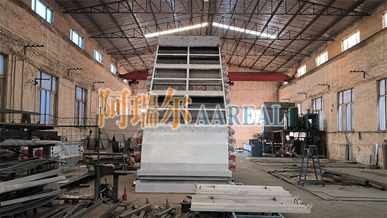 1 ~ 2 ponti 2000 * 5000 mm Grandi capacità schermo ad alta frequenza Vibrating Sieve Screening Machines per NPK fertilizzante chimico con vibrazione ad alta velocità 3000 ~ 3600 RPM