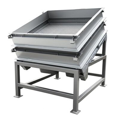 Da uno a cinque strati di vaglio vibrante che incorpora un movimento tridimensionale per una separazione ottimizzata del materiale